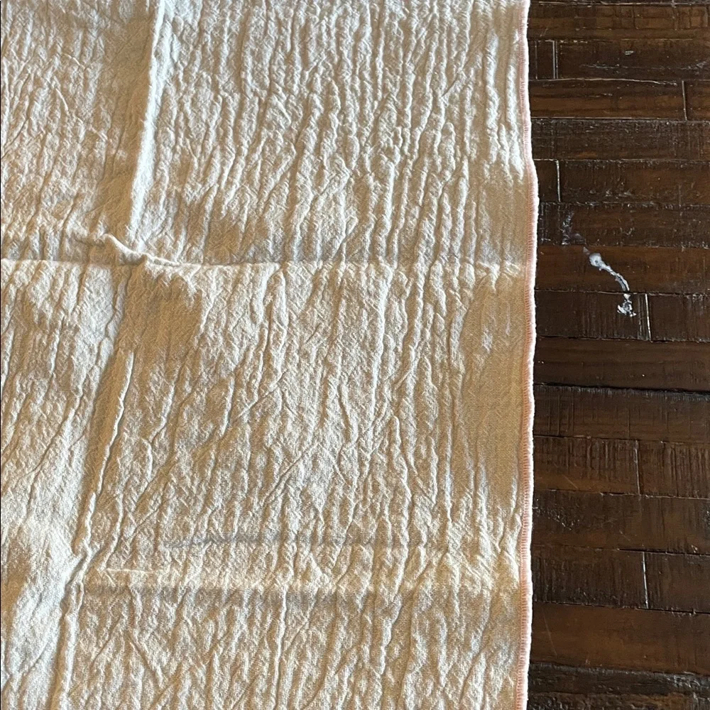 Hearth & Hand Cream Towel with Pink Trim - Picture 4 of 10